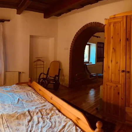 Henrietta Vendeghaz Apartment