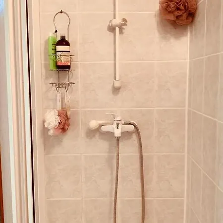 Apartament Henrietta Vendeghaz *