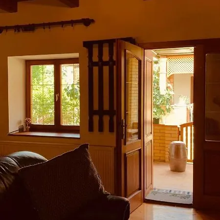 Apartament Henrietta Vendeghaz Domoszlo